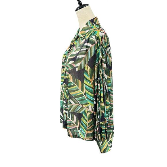 Molly Bracken Green Aloha Print Long Balloon Sleeve Button Up Relaxed Flared Top - Picture 5 of 13